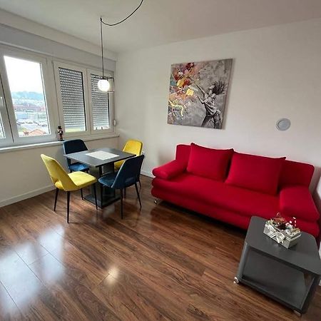 Four Pearls Apartment Karlovac Bagian luar foto