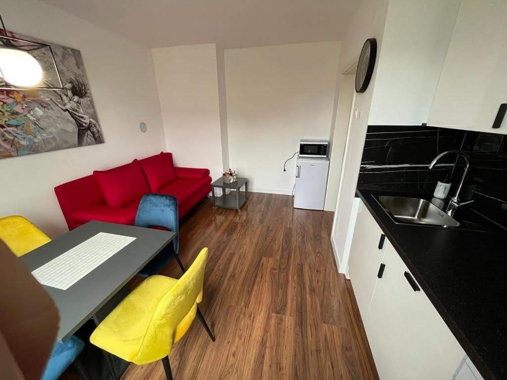 Four Pearls Apartment Karlovac Bagian luar foto